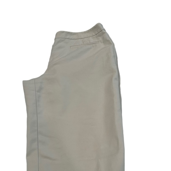 Chico’s khaki bermudas, size 05. - Picture 1 of 3